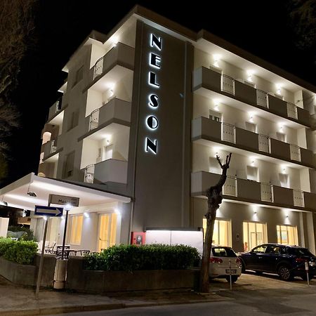 Hotel Nelson Riccione Esterno foto