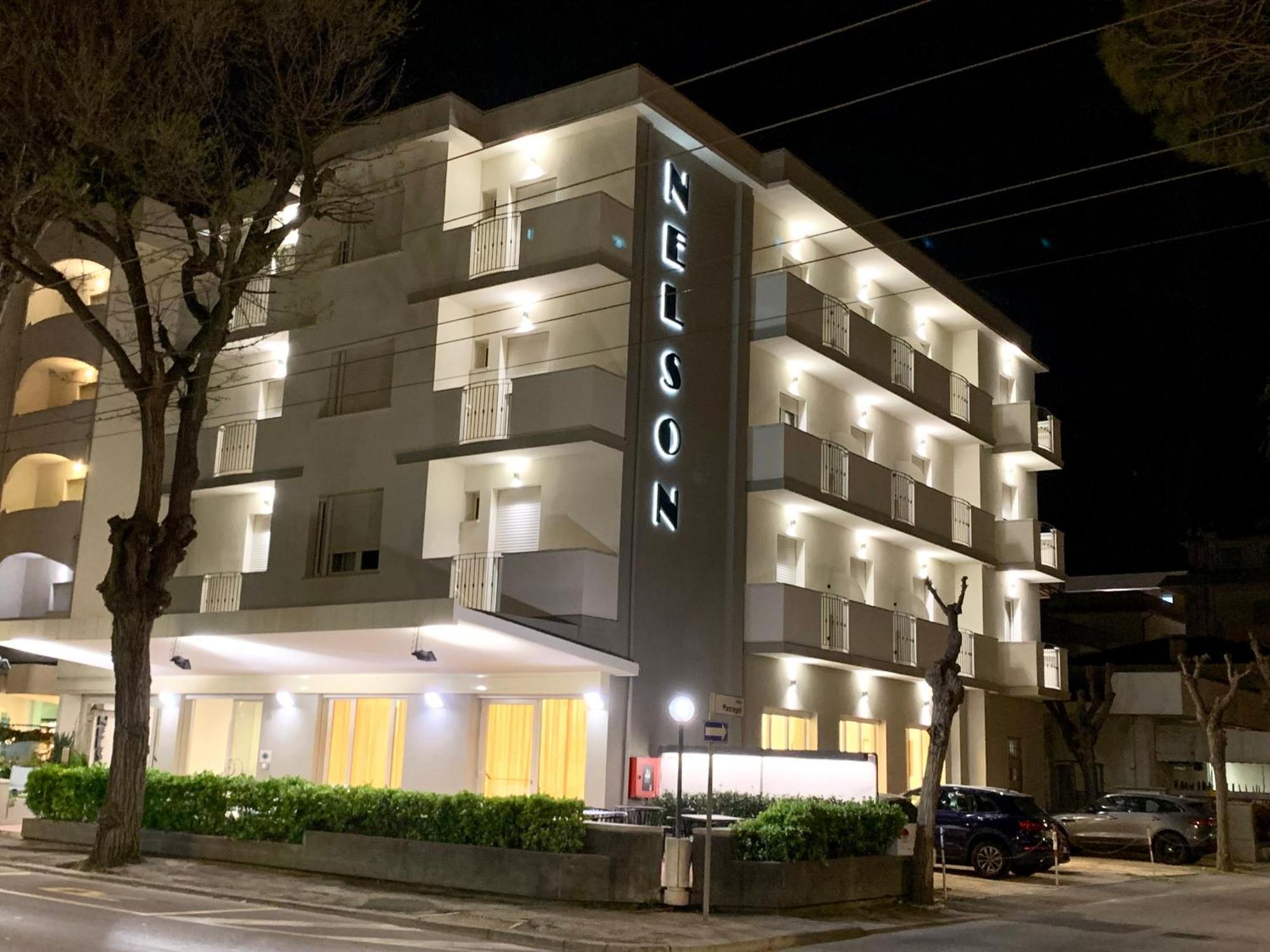 Hotel Nelson Riccione Esterno foto