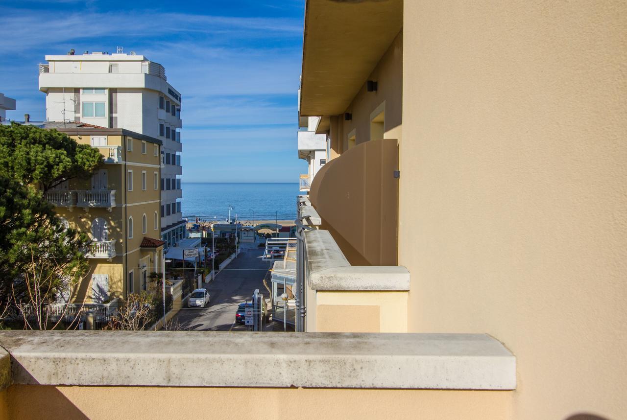 Hotel Nelson Riccione Esterno foto